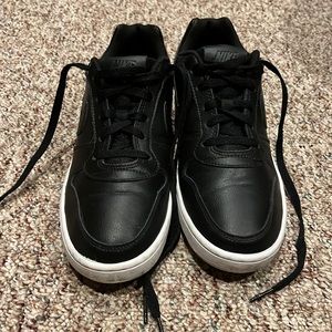Size 10 Black Low-Top Nike Sneakers